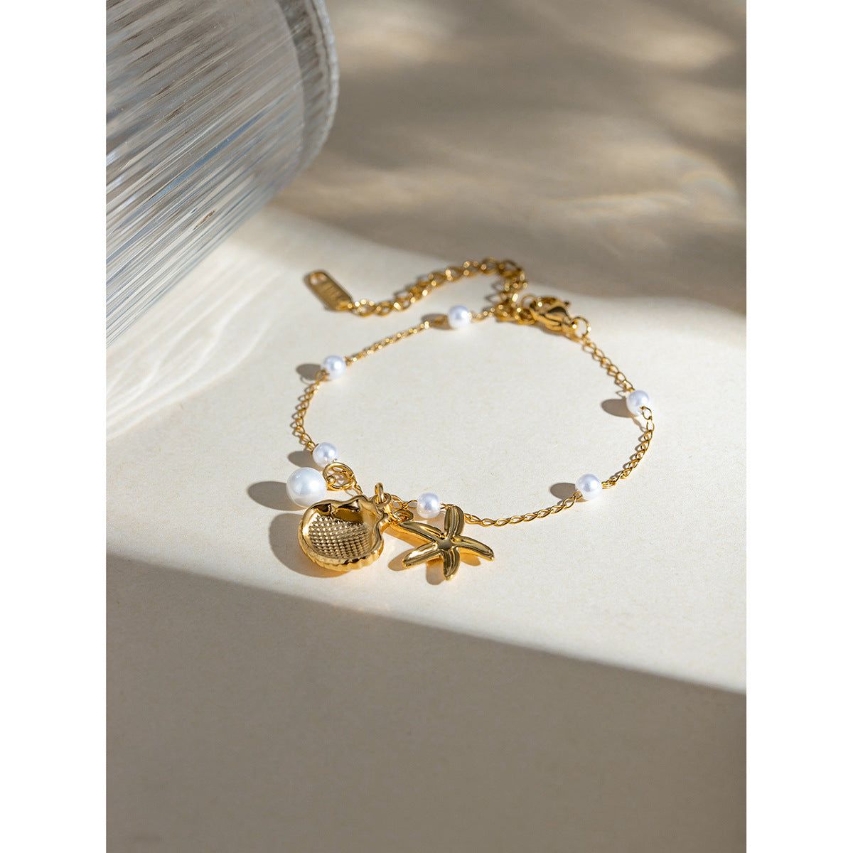 Fashion Jewelry 18K Gold Stainless Steel Pearl Chain Summer Holiday Shell Starfish Pendant Bracelet Indigo Arrowwood