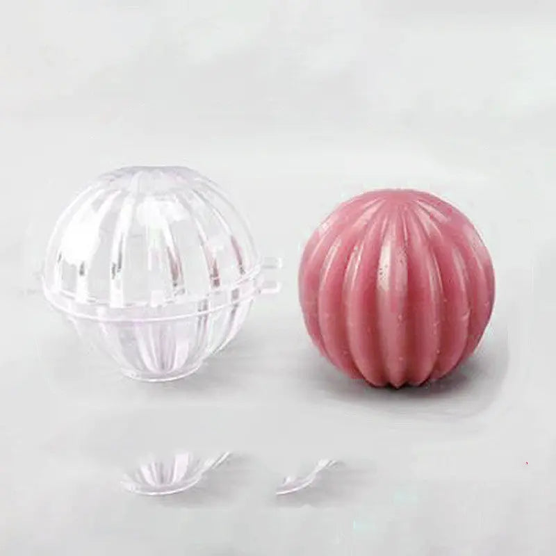 Round prickly pear scented candle Crimson Medea