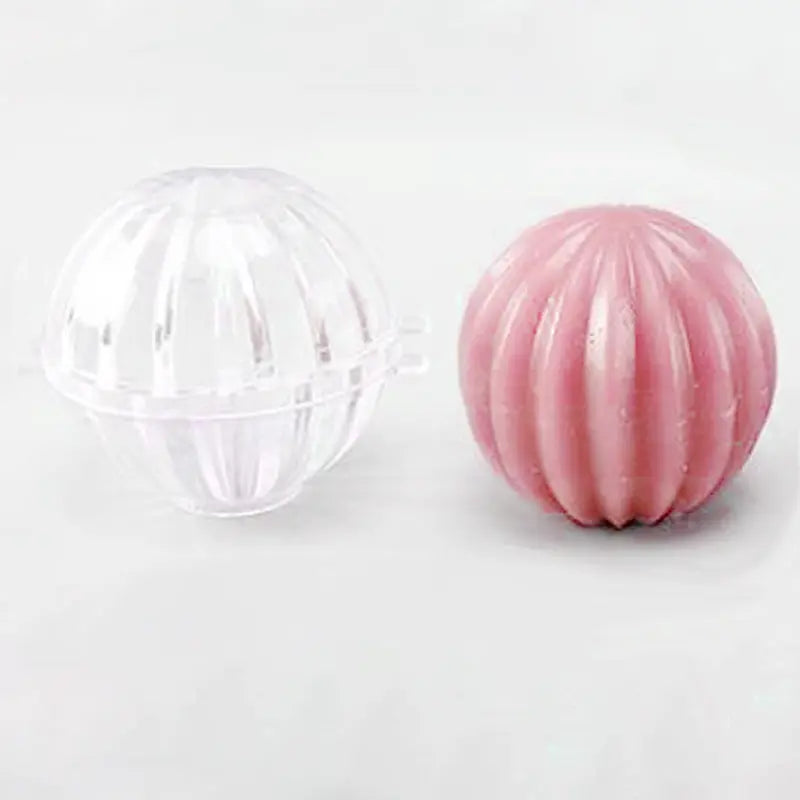 Round prickly pear scented candle Crimson Medea