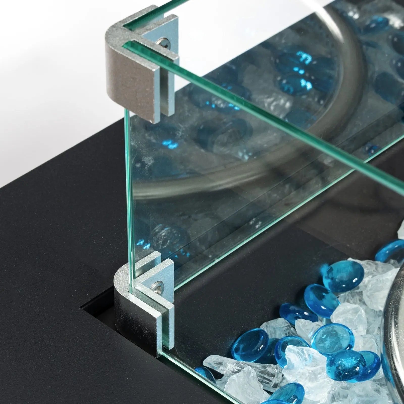 FlameHaven™ – Wicker Propane Fire Pit Column with Glass Wind Guard US Carmine Juneberry