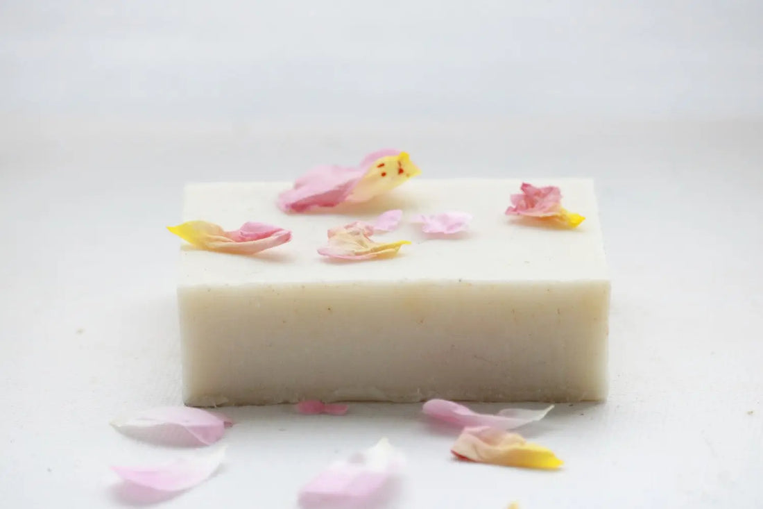 English Rose Soap Maroon Oliver
