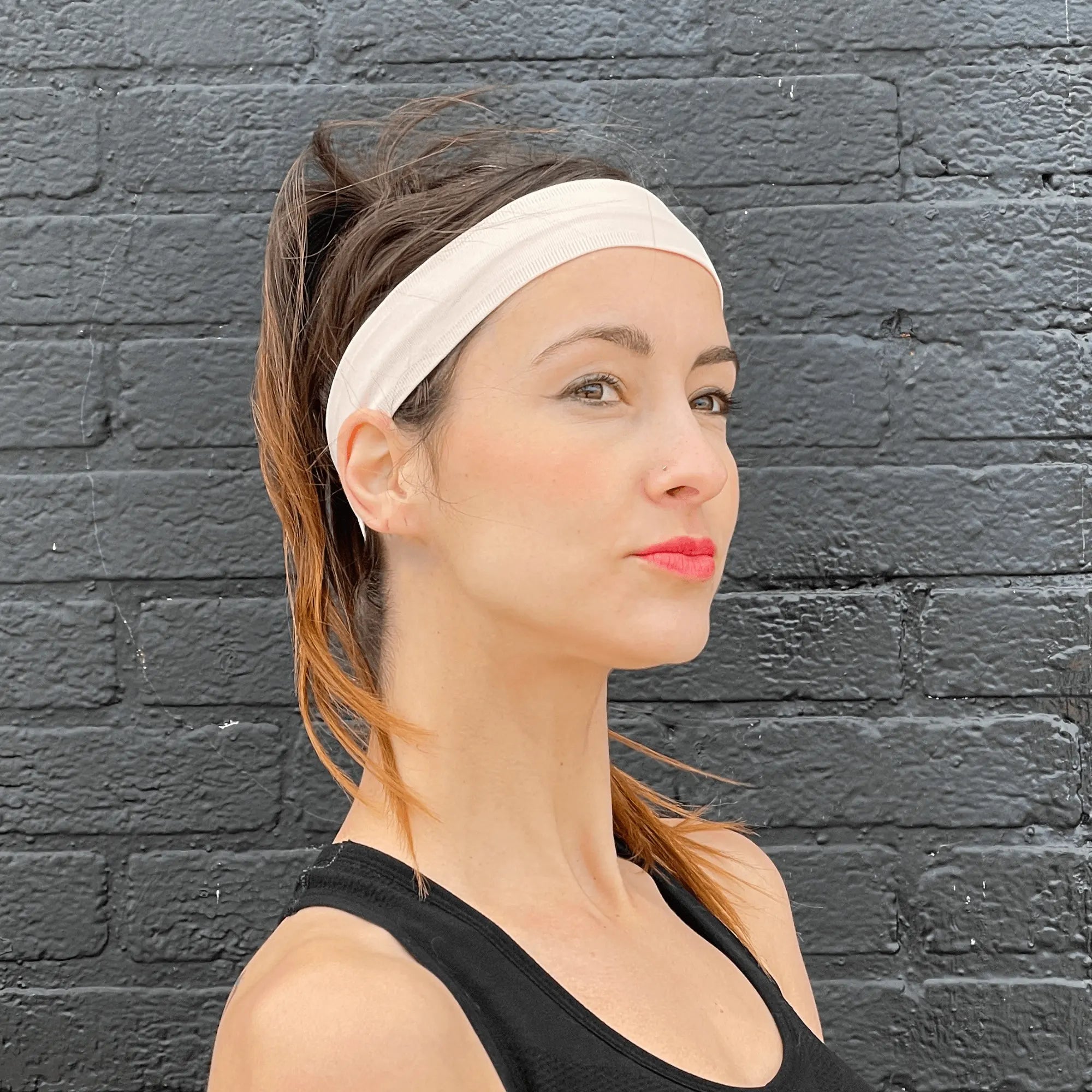 The Runner Sweat-Wicking Headband Black Lavender