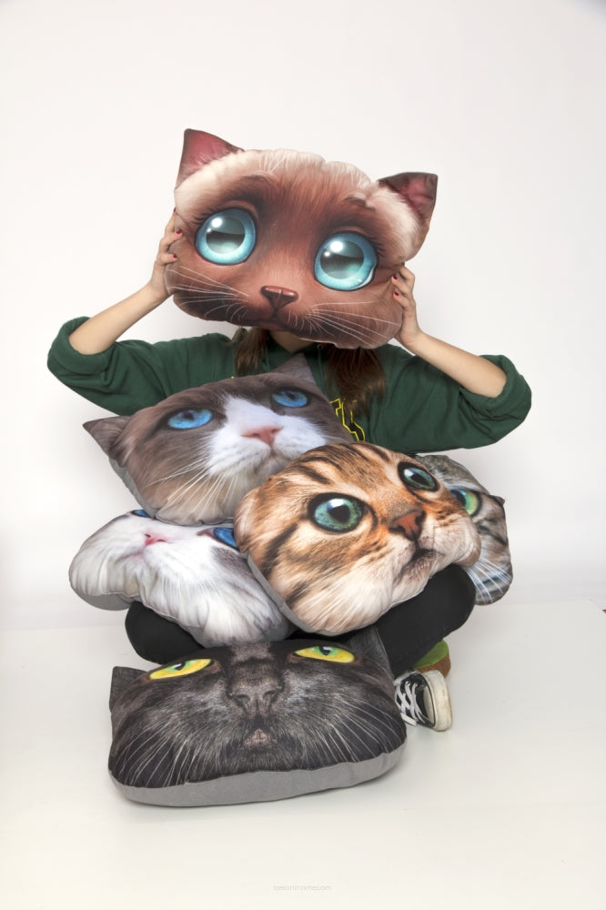 Leon Deko Cat-Shaped Pillow Bertoni L 30 x 45 cm. Amber Tiger