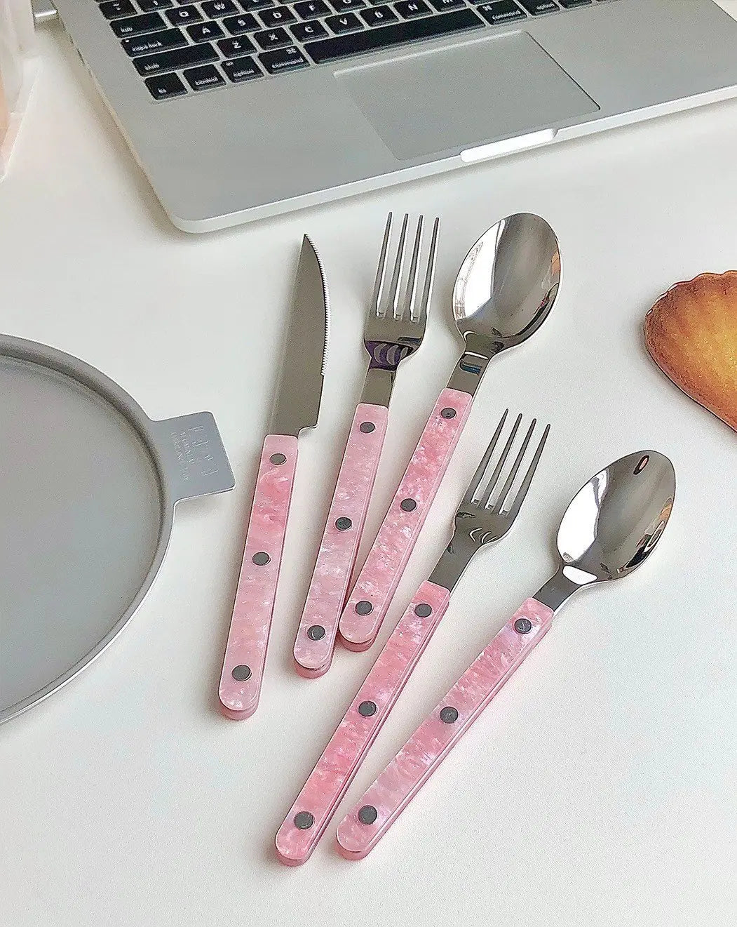 10-Pcs Sleek Modern Pinky Flatware Silverware Flatware Set Inspecial Home