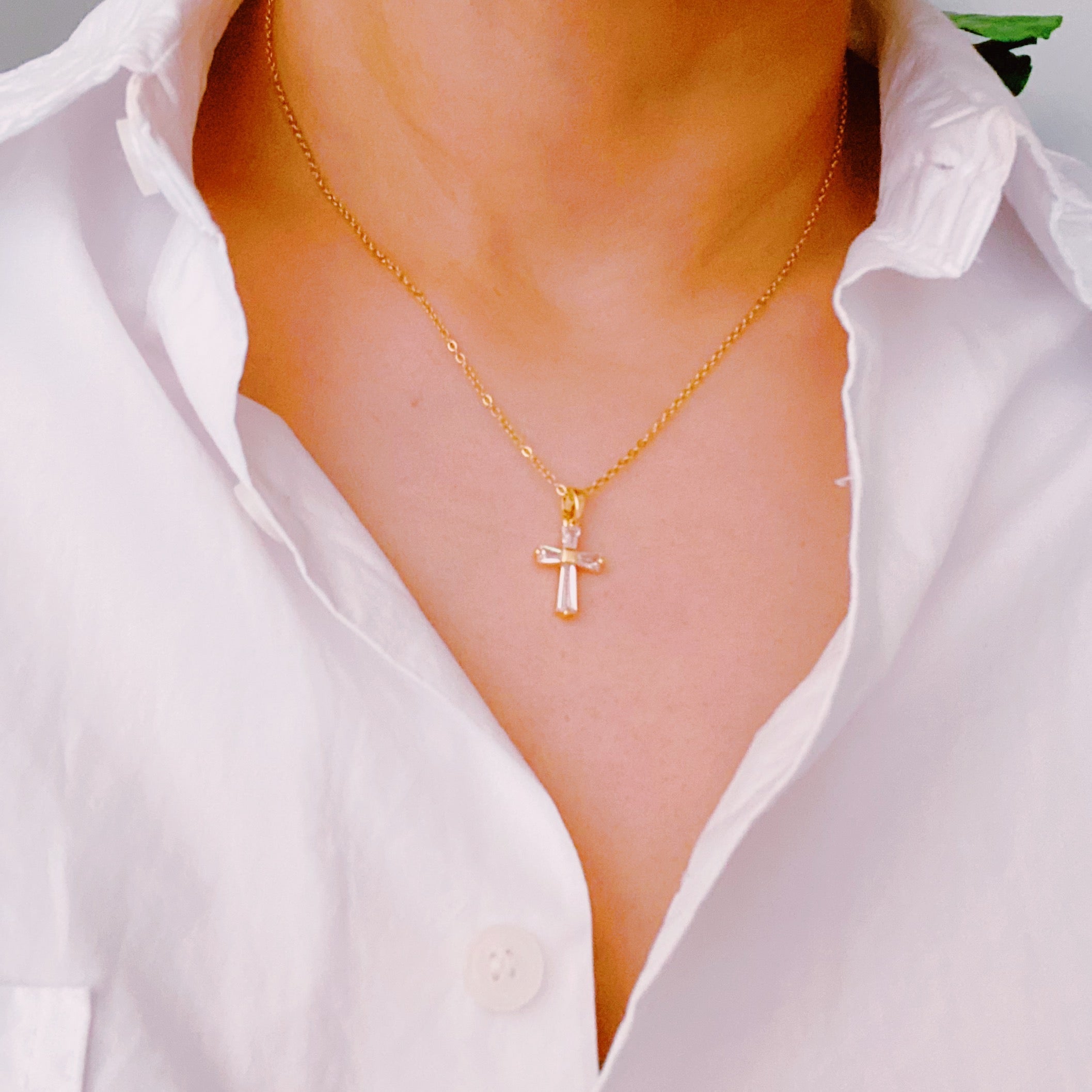 My Dear Crystal Cross Necklace Fuchsia Hercules
