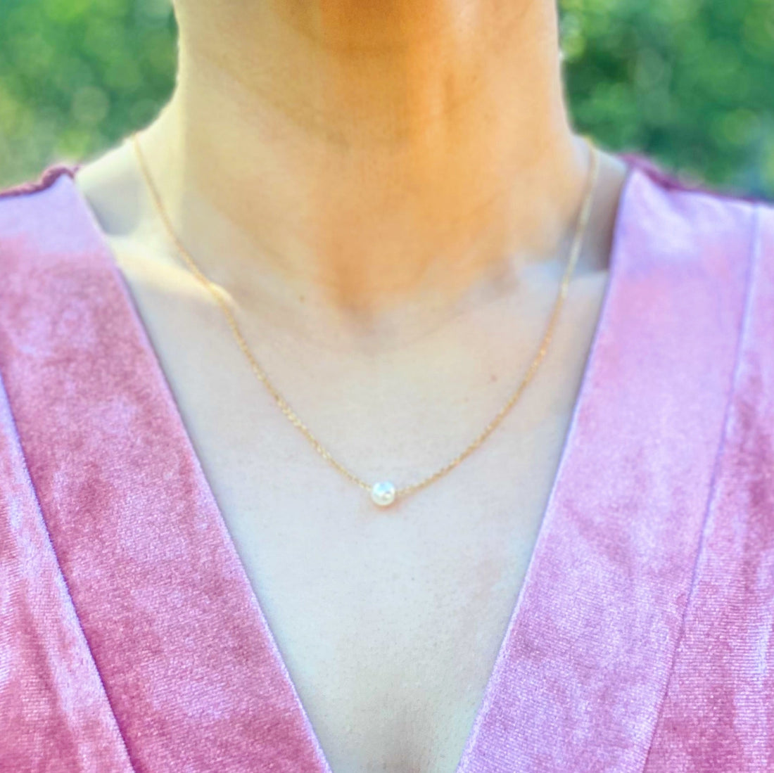 Dainty Single Pearl Necklace Fuchsia Hercules