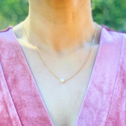 Dainty Single Pearl Necklace Fuchsia Hercules