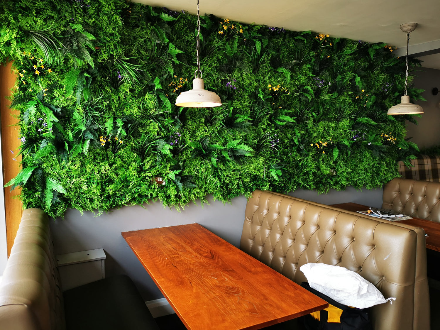 Flame Resistant Artificial Green Wall Hedge Panel 100 x 100cm Ruby Rhea