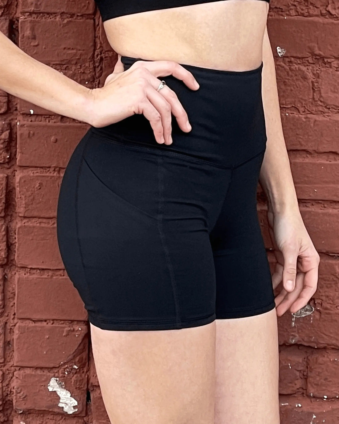 Jolie High-Waisted Athletic Shorts with Hip Pockets Black Lavender