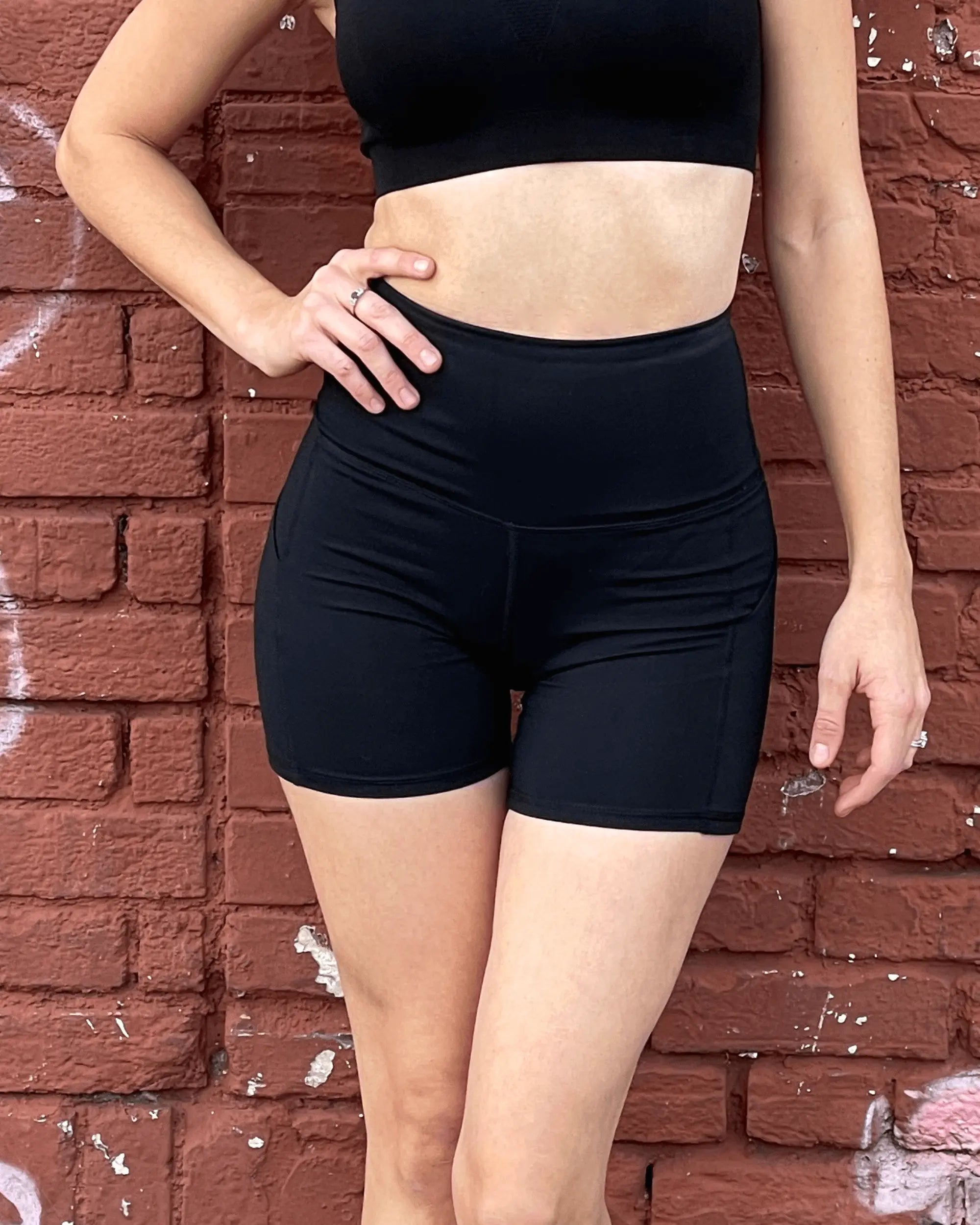 Jolie High-Waisted Athletic Shorts with Hip Pockets Black Lavender