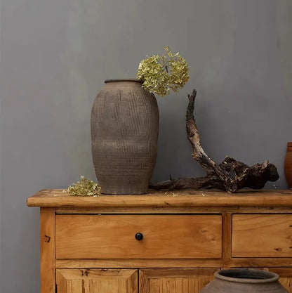 Large Floor-Standing Clay Pot Sangria Uranus