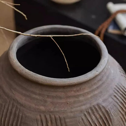 Large Floor-Standing Clay Pot Sangria Uranus