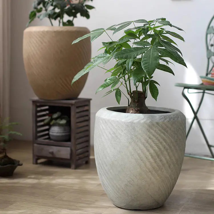 Comtemporary Swirl Planter Sangria Uranus