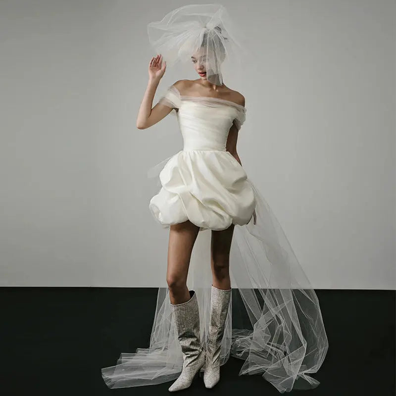 Off-shoulder Light Wedding Dress White Short Crimson Medea