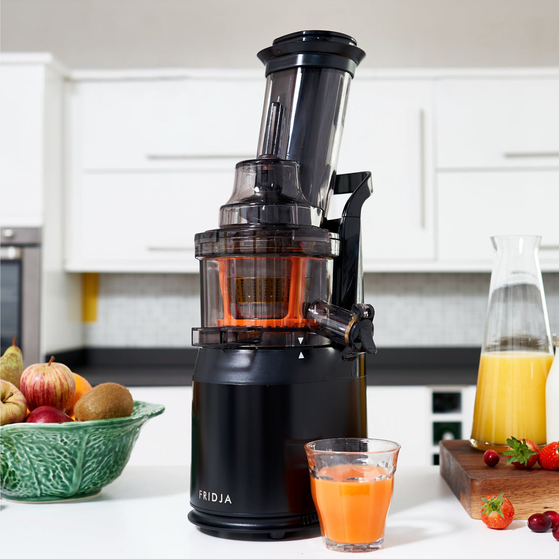 f1900 Whole Fruit Juicer Burgundy Alfie